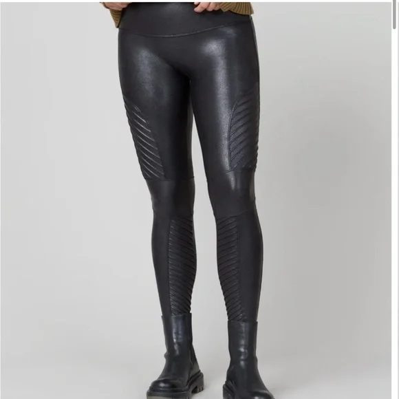 Spanx Faux Leather Moto Leggings Womens Size Large Black Biker Grunge Goth Emo - Picture 1 of 8